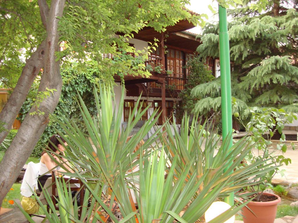 Chakarova Guest House Sliven Exterior foto